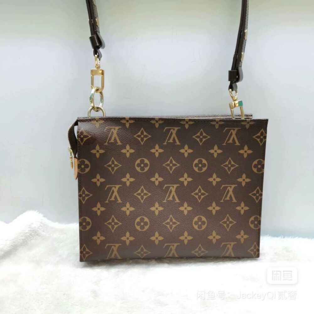 Louis Vuitton Women Pre-Loved Bag Very Good Condition